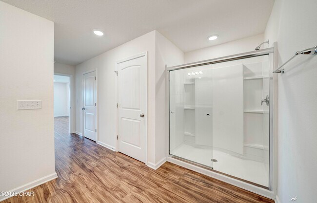 Building Photo - 7138 Hatteras Blvd