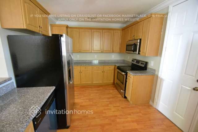 Building Photo - 8943 SW 228th Ln