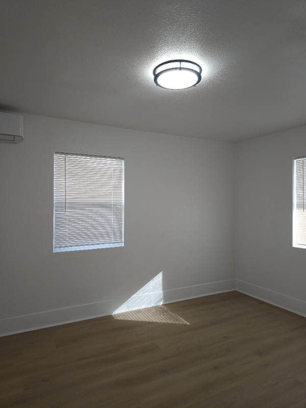 Building Photo - 3728 Franklin Ave