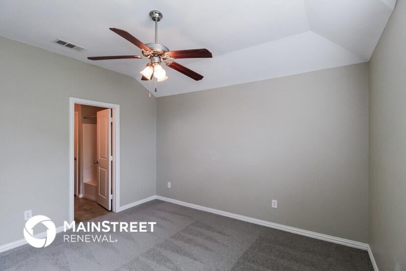 Building Photo - 217 Timber Dr