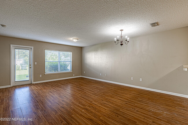 Building Photo - 1500 Calming Water Dr
