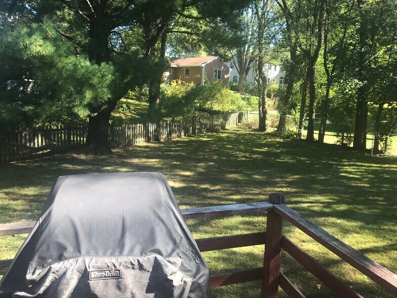 Building Photo - 6 Eliot Rd