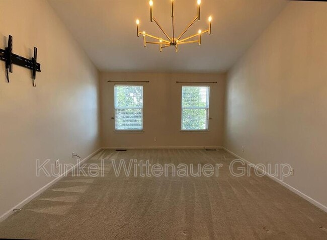Building Photo - 2244 Haverford Dr