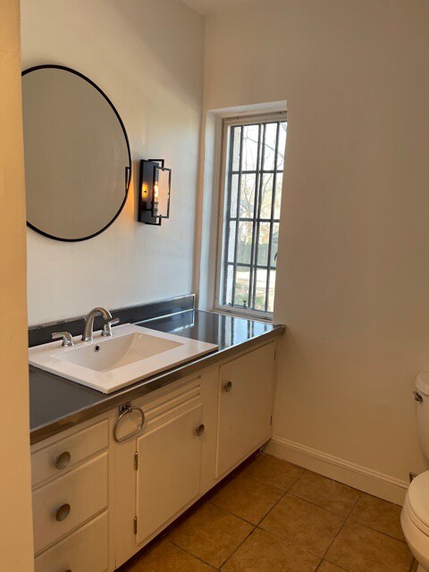 Building Photo - 6301 Alexander Dr