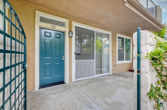 Building Photo - Newly Remodeled - Stunning 2 Bedroom, 2 Ba...