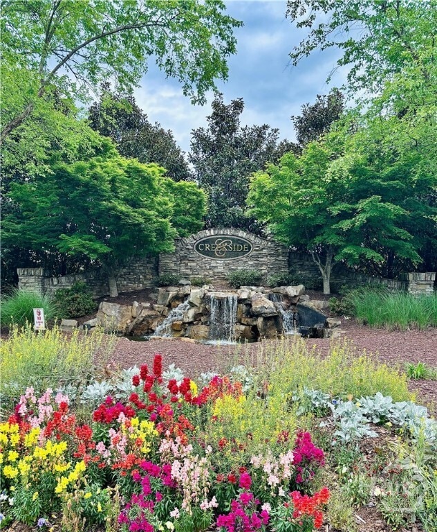 Building Photo - 1559 Blackstone Way