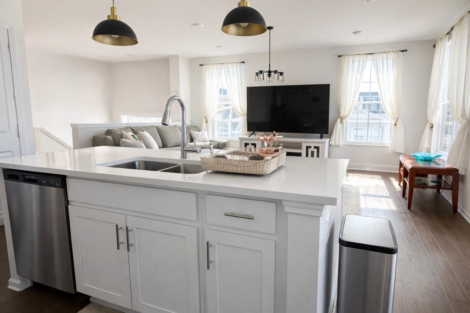 Building Photo - 49773 Lantern Way