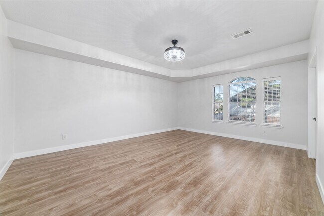 Building Photo - 20415 Longspring Dr
