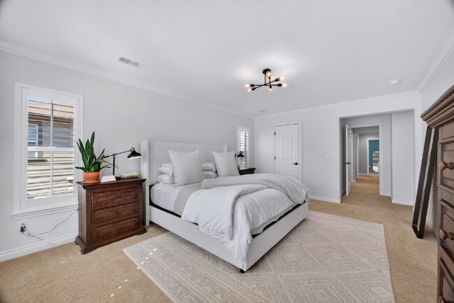 Building Photo - "Spacious 5-Bedroom Retreat on South Quantock Way - Perfectly Designed for Comfort and Style!"  A...