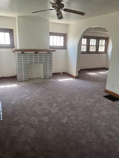 Building Photo - 816 Wright Ave