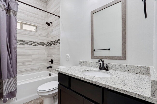 Building Photo - 14937 Tierra Fortaleza Ave