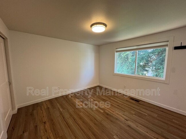 Building Photo - 12714 SE 167th Pl