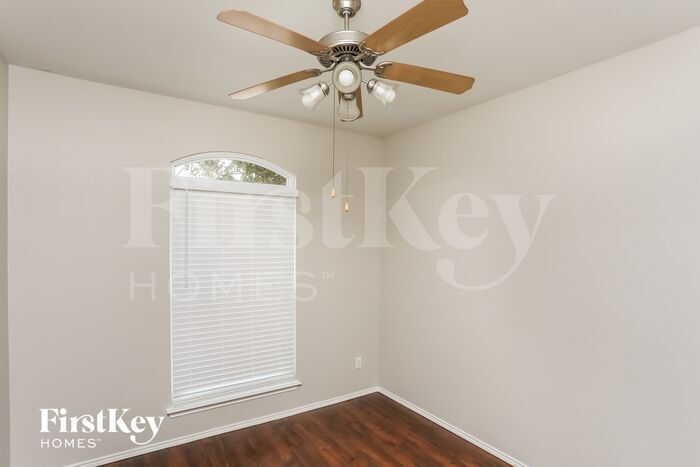 Building Photo - 6927 Misty Meadow Ln