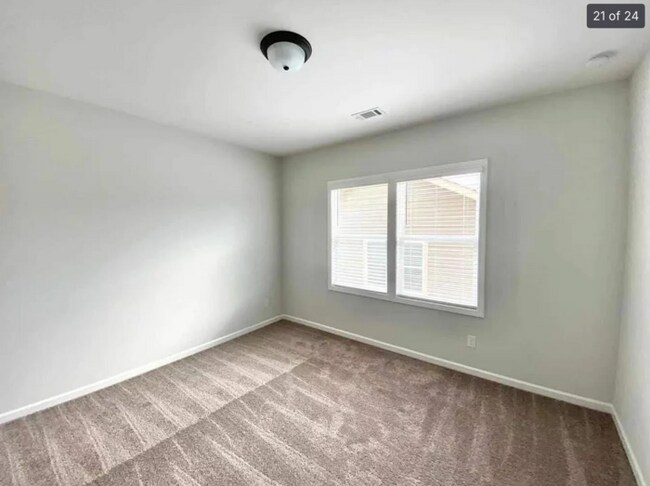 Building Photo - 166 Fieldbrook Xing