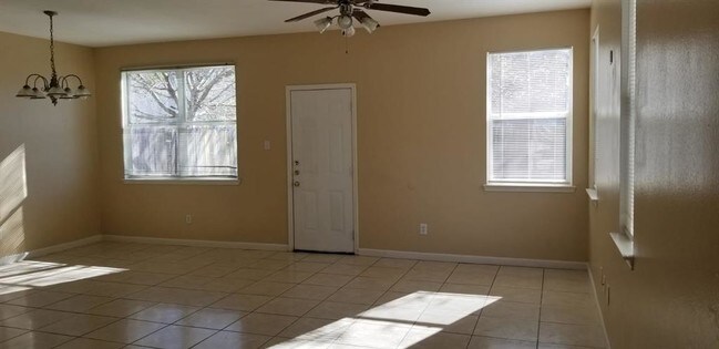 Building Photo - 15515 Waldron Cir