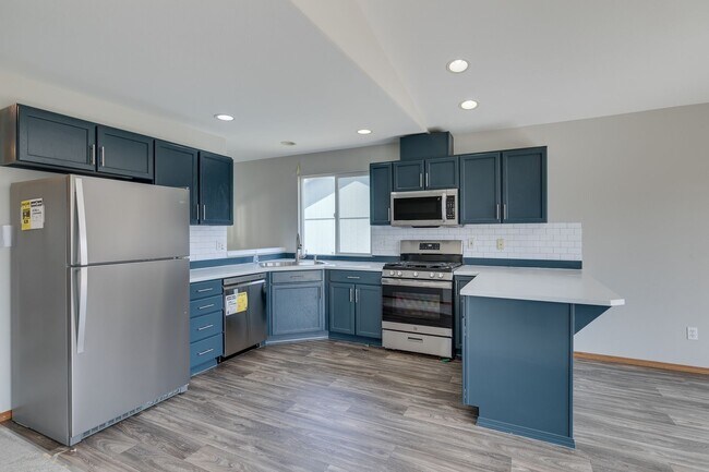 Building Photo - Lake Stevens Home For Rent!