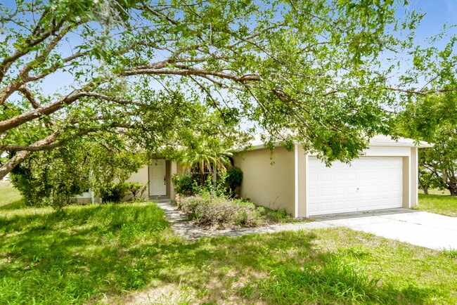 Building Photo - 13318 Caspian Ln