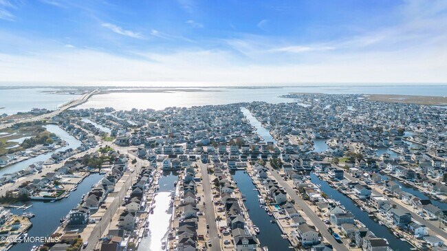 Building Photo - 44 Harold Ln