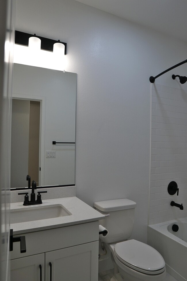 Building Photo - 84201 Novello Dr