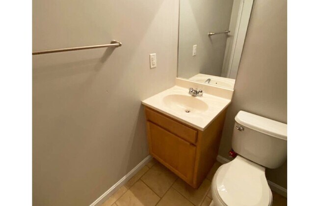 Building Photo - 550 Lowell Ave