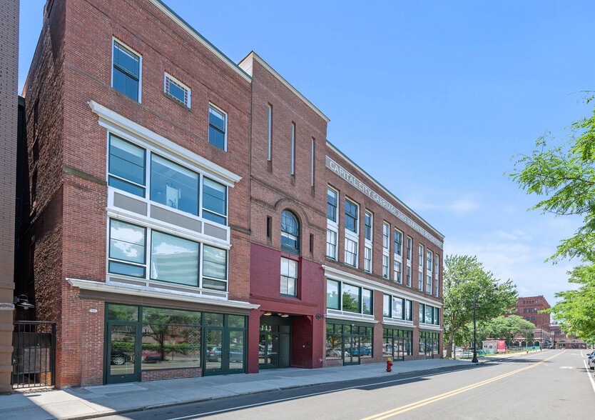 Building Photo - 100 Allyn St