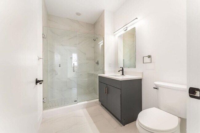 Building Photo - 43-45-45 W 32nd St