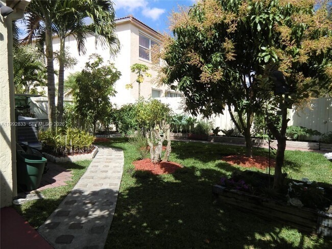 Building Photo - 1593 NW 158th Ave