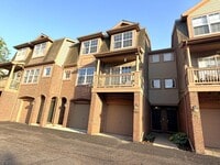 Building Photo - 2820 Barclay Wy