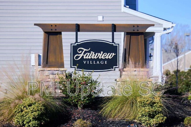 Building Photo - 49 Fair Vlg Ln