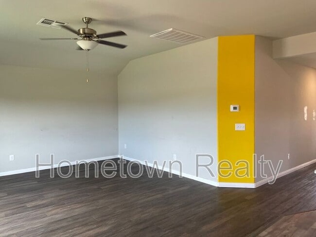 Building Photo - 1712 Vermilion Ln