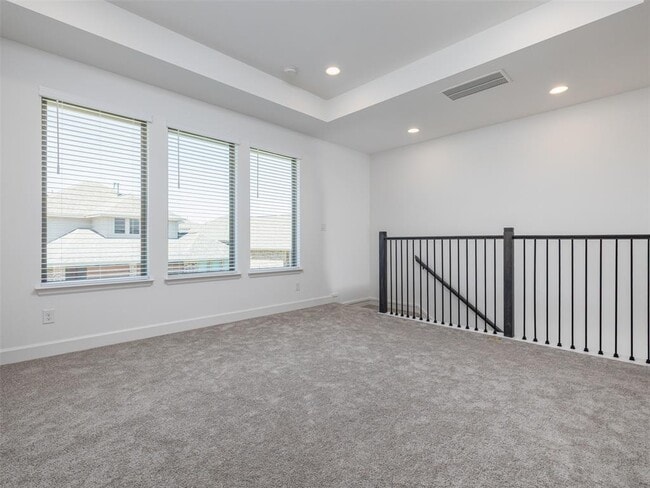 Building Photo - 217 Gary Wayne Dr