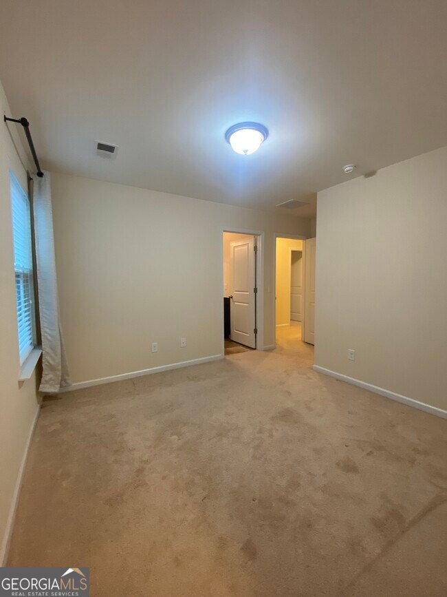 Building Photo - 116 Winslow Cir