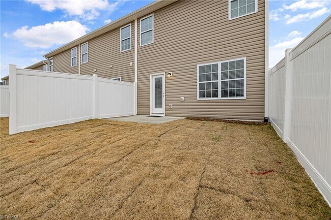 Building Photo - 5641 Carrington Ct