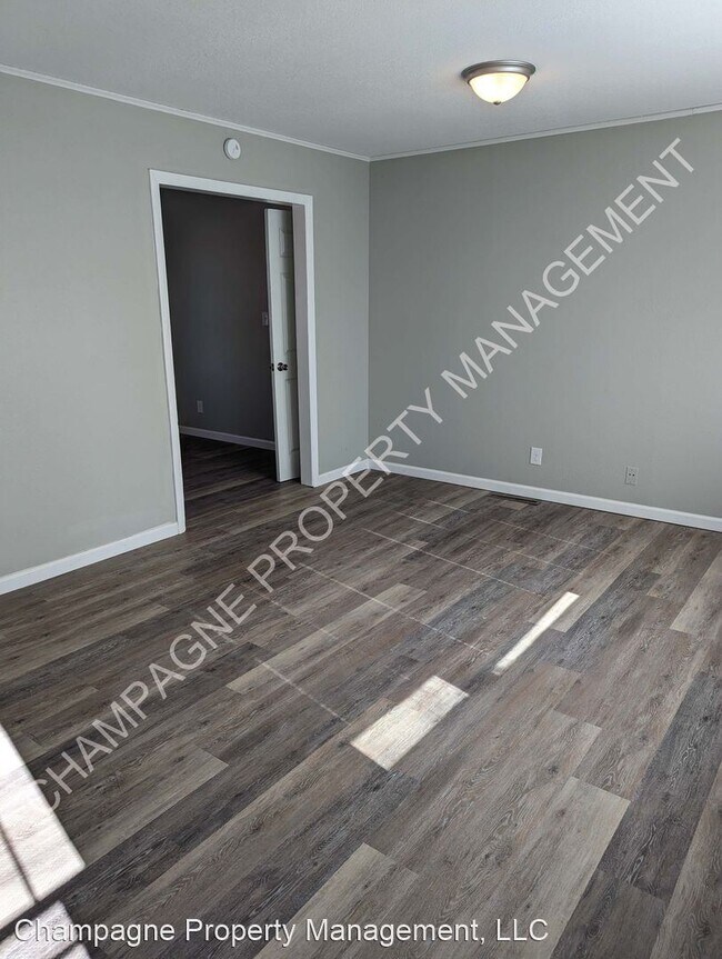 Building Photo - 3 br, 1 bath House - 5806 Fairlane Dr.