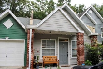 Building Photo - 533 NW 50th Blvd