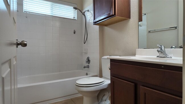 Building Photo - 11124 Friendship Dr