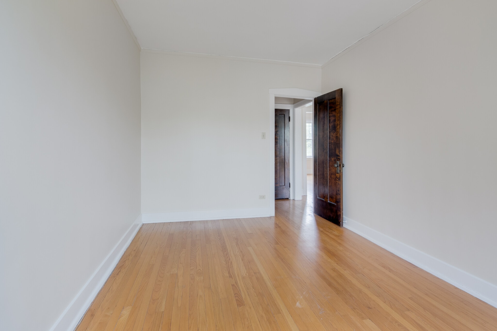 Building Photo - 1919 W Estes Ave