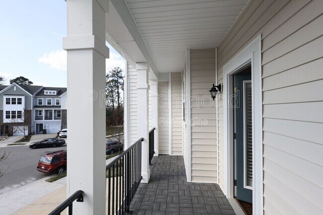 Building Photo - 12005 Rubystone Dr