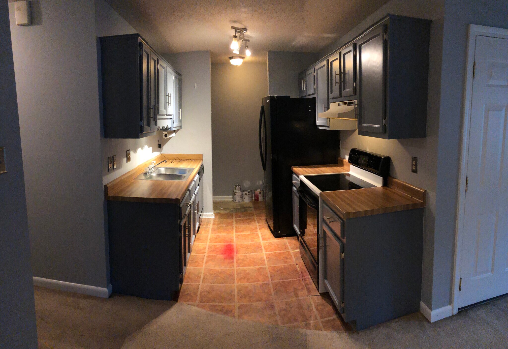 Building Photo - 12 Oak Forest Pl