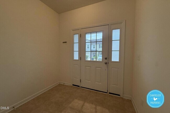 Building Photo - 49 E Grove Point Dr