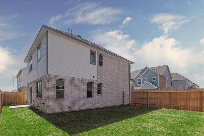 Building Photo - 31138 Mahogany Fir Trl