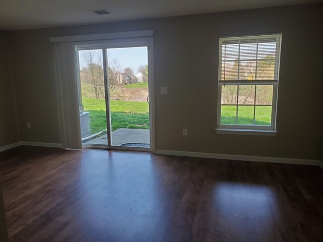 Building Photo - Beautiful 3 Bedroom, 2.5 Bath in Millersville