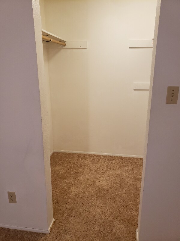 Building Photo - 3206 Pine Rd NE