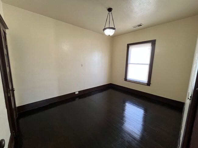 Building Photo - Historic, Charming Home in Coronado Distri...