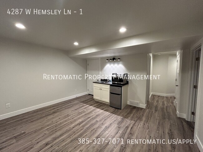 Building Photo - 4287 W Hemsley Ln