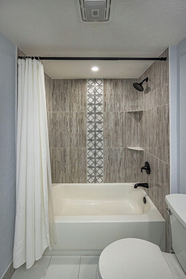 Building Photo - 3630 Whitehall Dr