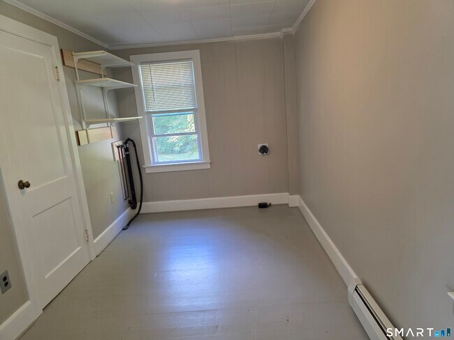 Building Photo - 440 Taylor Hill Rd
