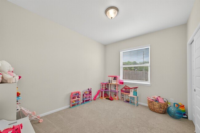 Building Photo - 6331 Feverfew Trail