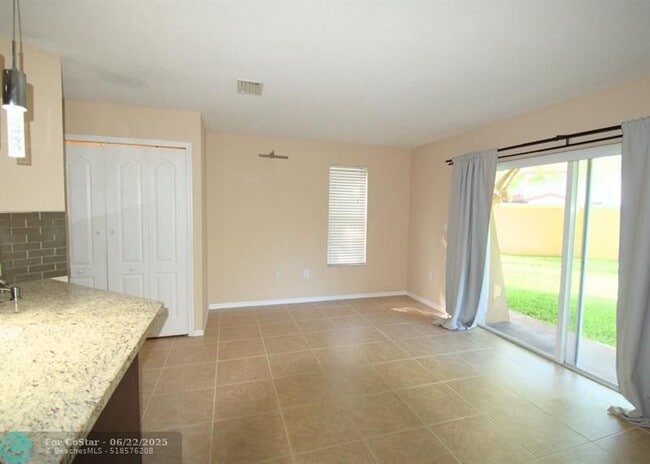 Building Photo - 3001 SW 128th Ave