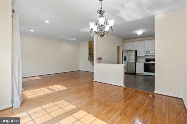 Building Photo - 54 Nestlewood Way